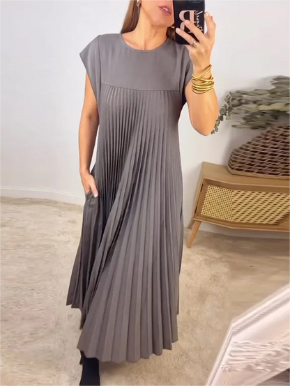 Sleeveless Pleated Simple Solid Color Dress👗