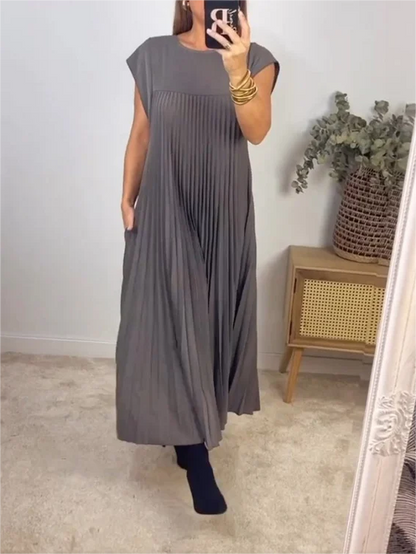 Sleeveless Pleated Simple Solid Color Dress👗
